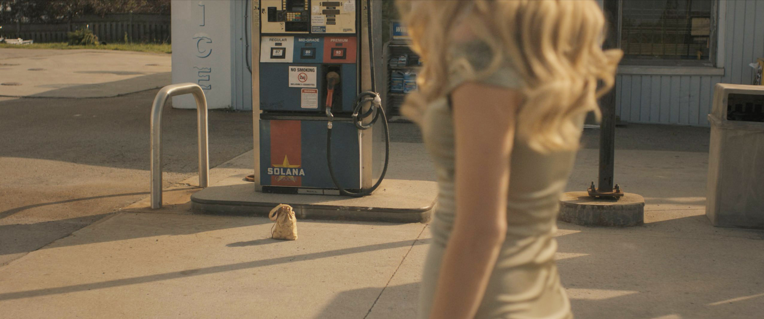 Custom Solana Gasoline pump graphics in the season's final shot of Tell Me Lies S3 E8